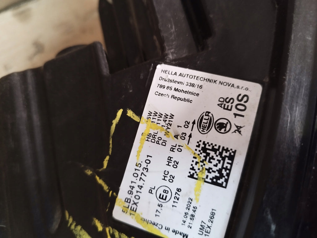 Frontscheinwerfer Skoda Enyaq 5LB941015 LED Links Scheinwerfer Headlight