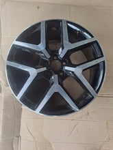 Laden Sie das Bild in den Galerie-Viewer, 1x Alufelge 18 Zoll 7.0&quot; 5x100 6F9401025B Seat Arona Rim Wheel