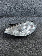 Laden Sie das Bild in den Galerie-Viewer, Frontscheinwerfer Mercedes-Benz A1698201161 Xenon Links Scheinwerfer Headlight SCH8438885723it