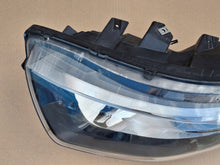 Laden Sie das Bild in den Galerie-Viewer, Frontscheinwerfer Iveco Daily IV 05802476874 Links Scheinwerfer Headlight SCH6835156563ka