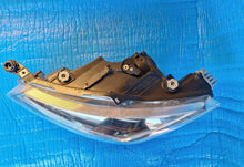 Laden Sie das Bild in den Galerie-Viewer, Frontscheinwerfer Seat Ibiza I 6F1941007C LED Links Scheinwerfer Headlight SCH9825322144pt