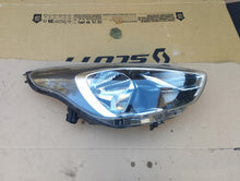 Laden Sie das Bild in den Galerie-Viewer, Frontscheinwerfer Ford J7BB-13W029-B J7BB-13W029-A Rechts Scheinwerfer Headlight SCH3556264776jl