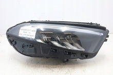 Laden Sie das Bild in den Galerie-Viewer, Frontscheinwerfer Mercedes-Benz W177 A1779062206 LED Rechts Headlight SCH6427373337sp