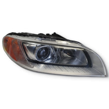 Laden Sie das Bild in den Galerie-Viewer, Frontscheinwerfer Volvo S80 V70 III ACR1111066 31383541 Xenon Rechts Headlight SCH5976041505bw