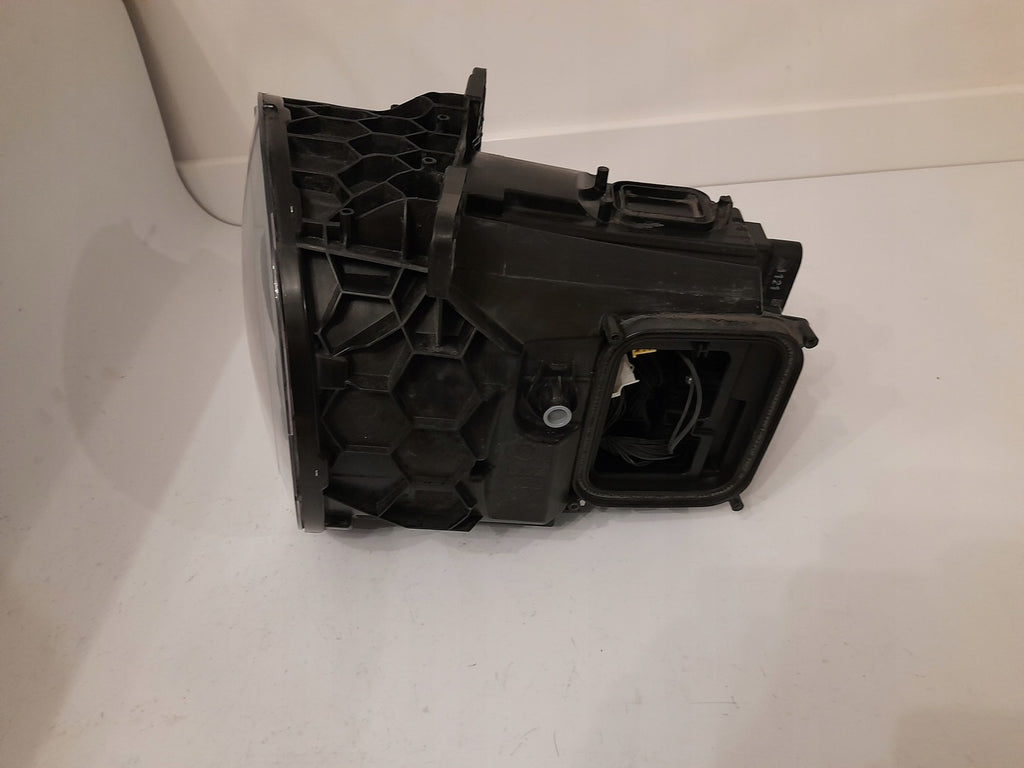 Frontscheinwerfer Mercedes-Benz W463 A4639067602 LED Rechts Headlight SCH2939970743qi