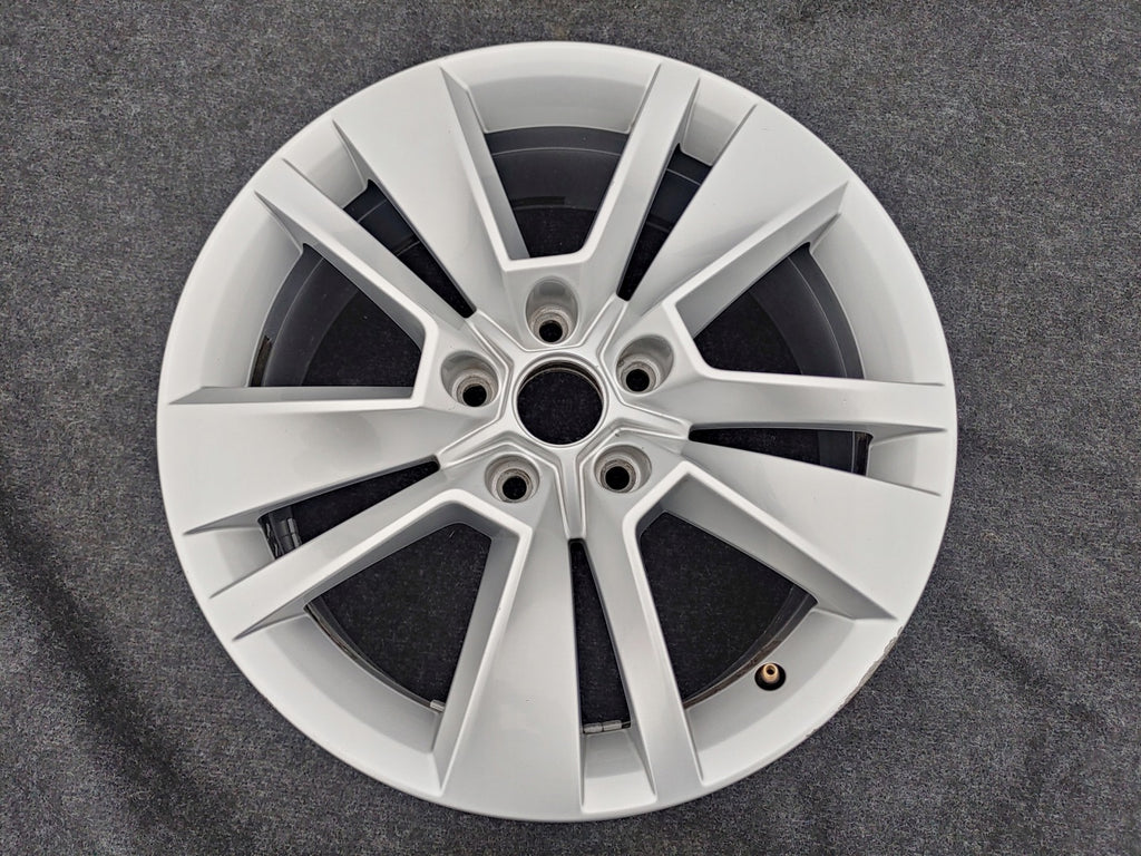 1x Alufelge 17 Zoll 7.0" 5x112 45ET Glanz Silber 57A601025K Skoda Karoq FEL9330540061ol