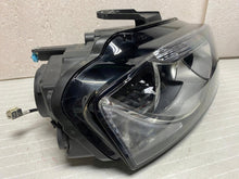 Load image into Gallery viewer, Frontscheinwerfer Audi A3 8P0941030BQ Xenon Ein Stück (Rechts oder Links) SCH8503527726uy