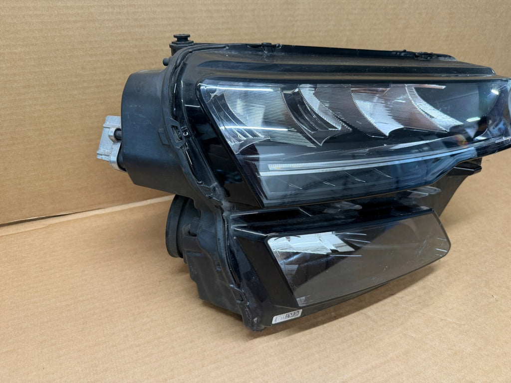 Frontscheinwerfer Skoda Karoq 57B941010 Rechts Scheinwerfer Headlight SCH8510312559qg