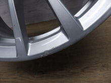 Laden Sie das Bild in den Galerie-Viewer, 1x Alufelge 18 Zoll 8.0&quot; 5x112 30ET Glanz Silber 6861224 BMW 5 G31 G30 Rim Wheel