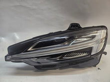 Laden Sie das Bild in den Galerie-Viewer, Frontscheinwerfer Volvo V60 S60 III 32420496 LED Links Scheinwerfer Headlight SCH7898958083zc
