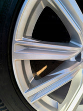 Load image into Gallery viewer, 1x Alufelge 20 Zoll 8.5" 5x112 20ET Glanz Silber 4M8601025T Audi Q8 Rim Wheel FEL2700481308wy