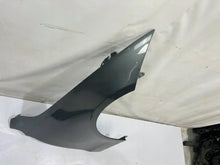 Laden Sie das Bild in den Galerie-Viewer, Kotflügel Mercedes-Benz W206 NKO3639 Vorne Rechts