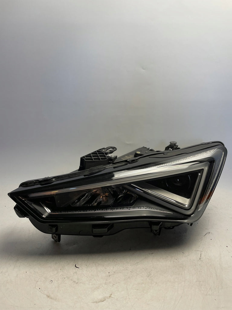 Frontscheinwerfer Seat Leon 5FB941007G LED Ein Stück (Rechts oder Links) SCH7831742825xm