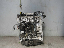 Laden Sie das Bild in den Galerie-Viewer, Motor Mazda 3 Bp HF 2.0 36TKm 2019 Benzin Engine Unkomplett MOT1018138475fz