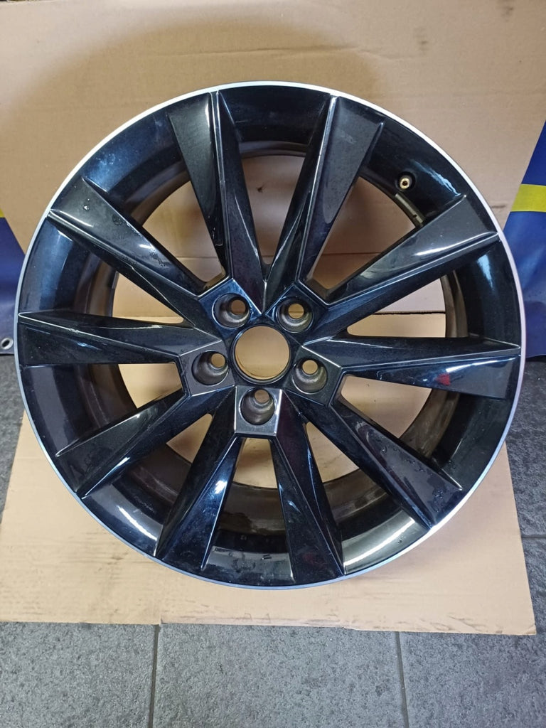 1x Alufelge 17 Zoll 7.0" 5x100 46ET 5JJ601025F Skoda Fabia Rapid Rim Wheel FEL7264832447ou