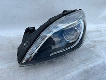 Laden Sie das Bild in den Galerie-Viewer, Frontscheinwerfer Mercedes-Benz W246 A2468207161 Xenon Links Headlight