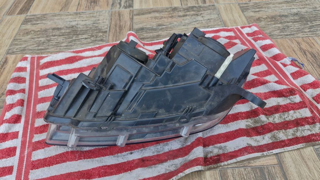 Frontscheinwerfer Dacia Sandero Logan II 260103529R Rechts Headlight SCH4314809858hr