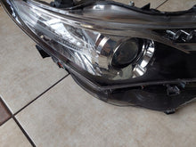 Laden Sie das Bild in den Galerie-Viewer, Frontscheinwerfer Toyota Auris 81110-02E21-1 LED Rechts Scheinwerfer Headlight SCH3681151159qi