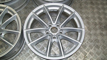 Laden Sie das Bild in den Galerie-Viewer, 4x Alufelge 17 Zoll 7.5" 5x112 27ET Glanz Silber 6868217 BMW 5 G30 G32 G11 FEL5069586299vu