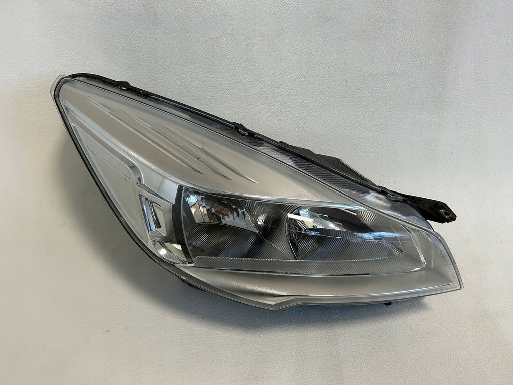 Frontscheinwerfer Ford Kuga CV44-13W029-AE Rechts Scheinwerfer Headlight