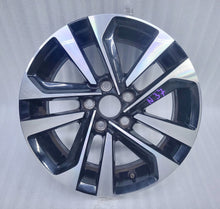 Laden Sie das Bild in den Galerie-Viewer, 1x Alufelge 15 Zoll 5.5&quot; 5x100 40ET Glanz Schwarz 2G0601025AG VW Polo Rim Wheel