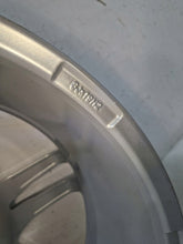 Laden Sie das Bild in den Galerie-Viewer, 1x Alufelge 19 Zoll 8.0" 5x108 Rim Wheel FEL2779819345as