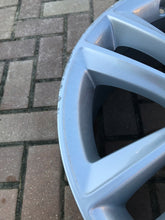 Laden Sie das Bild in den Galerie-Viewer, 1x Alufelge 19 Zoll 8.5" 5x112 25ET Glanz Schwarz 6883159 BMW 7 G11 G12 FEL3964044099im