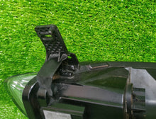 Laden Sie das Bild in den Galerie-Viewer, Frontscheinwerfer Ford Fiesta Rechts Scheinwerfer Headlight SCH6244929461qh