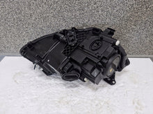 Laden Sie das Bild in den Galerie-Viewer, Frontscheinwerfer Mercedes-Benz W176 A1768202761KZ Links Scheinwerfer Headlight SCH9741308392ds