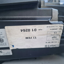 Load image into Gallery viewer, Frontscheinwerfer VW Multivan T7 7T1941082C 7T1941081C Ein Satz Headlight SCH2176025322kn