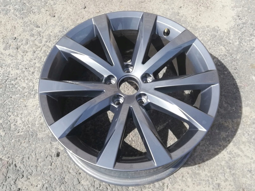1x Alufelge 18 Zoll 8.0" 5x112 48ET 5C0601025BG VW Beetle Rim Wheel FEL2854359465ew