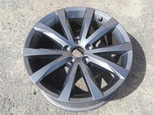Load image into Gallery viewer, 1x Alufelge 18 Zoll 8.0" 5x112 48ET 5C0601025BG VW Beetle Rim Wheel FEL2854359465ew