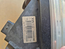 Laden Sie das Bild in den Galerie-Viewer, Frontscheinwerfer Renault Grand III Scenic 260601946R Links Headlight SCH9014962145sp