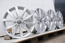 Load image into Gallery viewer, 4x Alufelge 17 Zoll 6.0" 5x112 48ET Glanz Silber VW Golf Rim Wheel FEL9780627627vt