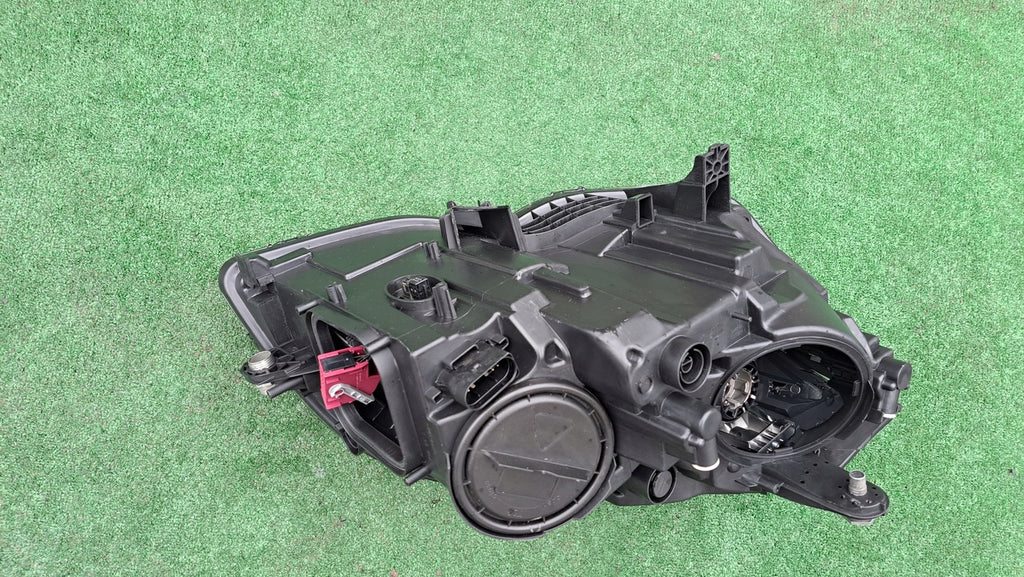 Frontscheinwerfer Mercedes-Benz W204 A2048201539 Xenon Links Headlight SCH5270827657ly