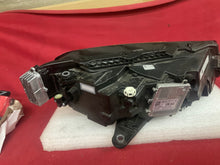 Load image into Gallery viewer, Frontscheinwerfer Skoda Superb III Links Scheinwerfer Headlight SCH8096976700cg