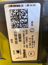 Laden Sie das Bild in den Galerie-Viewer, Frontscheinwerfer Seat Leon 5FB941007F LED Links Scheinwerfer Headlight