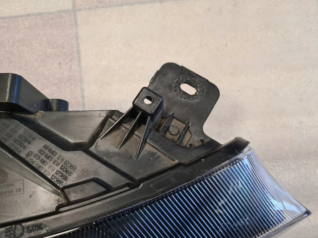 Frontscheinwerfer Ford Focus NX7B13E014CF Rechts Scheinwerfer Headlight SCH1986025456rr