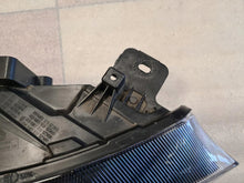 Laden Sie das Bild in den Galerie-Viewer, Frontscheinwerfer Ford Focus NX7B13E014CF Rechts Scheinwerfer Headlight SCH1986025456rr