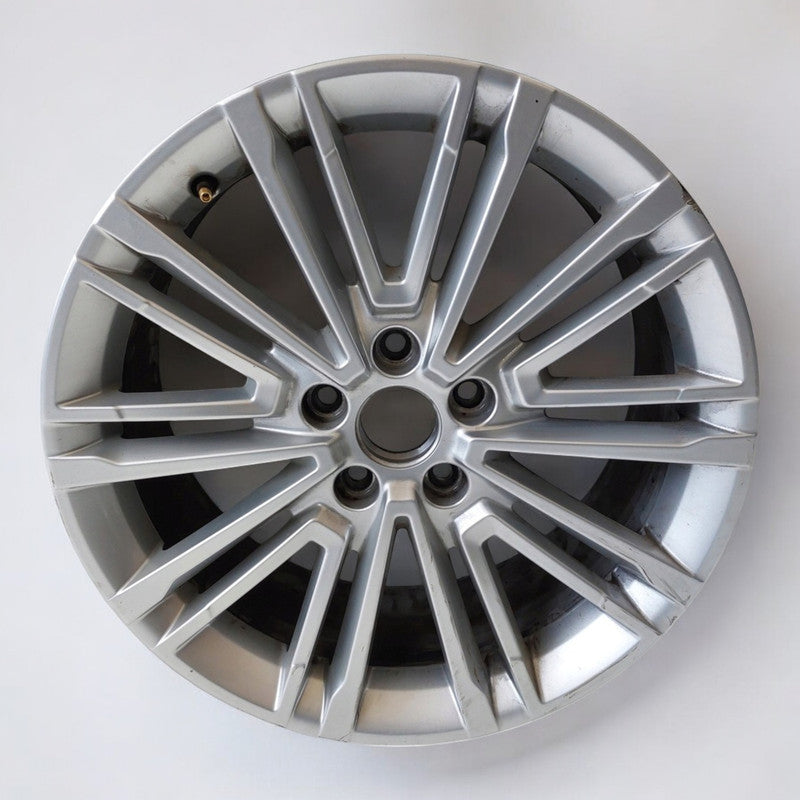 1x Alufelge 18 Zoll 7.5" 5x112 Silber 8V0601025DR Audi A3 Dr 1 Rim Wheel