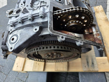 Laden Sie das Bild in den Galerie-Viewer, Motorblock Audi BBK 4.2 344PS 253kW 178TKm Benzin Unkomplett