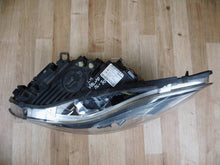 Load image into Gallery viewer, Frontscheinwerfer Volvo C30 31214803 Xenon Links Scheinwerfer Headlight SCH2622601055zt