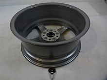 Laden Sie das Bild in den Galerie-Viewer, 1x Alufelge 18 Zoll 8.0" 5x112 43ET A1724012802 Mercedes-Benz Slc R172 Slk FEL5957597139ye