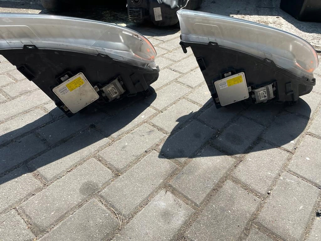 Frontscheinwerfer Volvo Xc70 Ein Stück (Rechts oder Links) Headlight