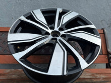 Laden Sie das Bild in den Galerie-Viewer, 1x Alufelge 20 Zoll 9.0" 5x108 58ET 32134538 Volvo Xc40 Rim Wheel FEL2209442041jj