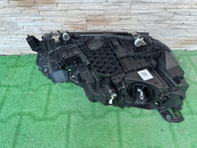 Laden Sie das Bild in den Galerie-Viewer, Frontscheinwerfer BMW IX I20 5B65673 Links Scheinwerfer Headlight SCH9405566817tm
