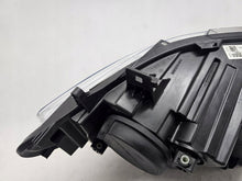 Laden Sie das Bild in den Galerie-Viewer, Frontscheinwerfer Mercedes-Benz Sprinter A9109060000 Rechts oder Links