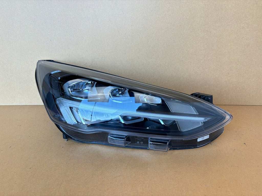 Frontscheinwerfer Ford Focus MX7B-13E014-ED MX7B-13E014 Rechts Headlight SCH7867065244wj