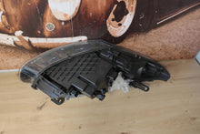 Laden Sie das Bild in den Galerie-Viewer, Frontscheinwerfer Renault Megane III 260609865 Links Scheinwerfer Headlight SCH4119635442lw