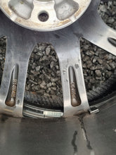 Laden Sie das Bild in den Galerie-Viewer, 1x Alufelge 18 Zoll 7.5&quot; 5x112 51ET Glanz Silber 5E0601025 Skoda Rim Wheel